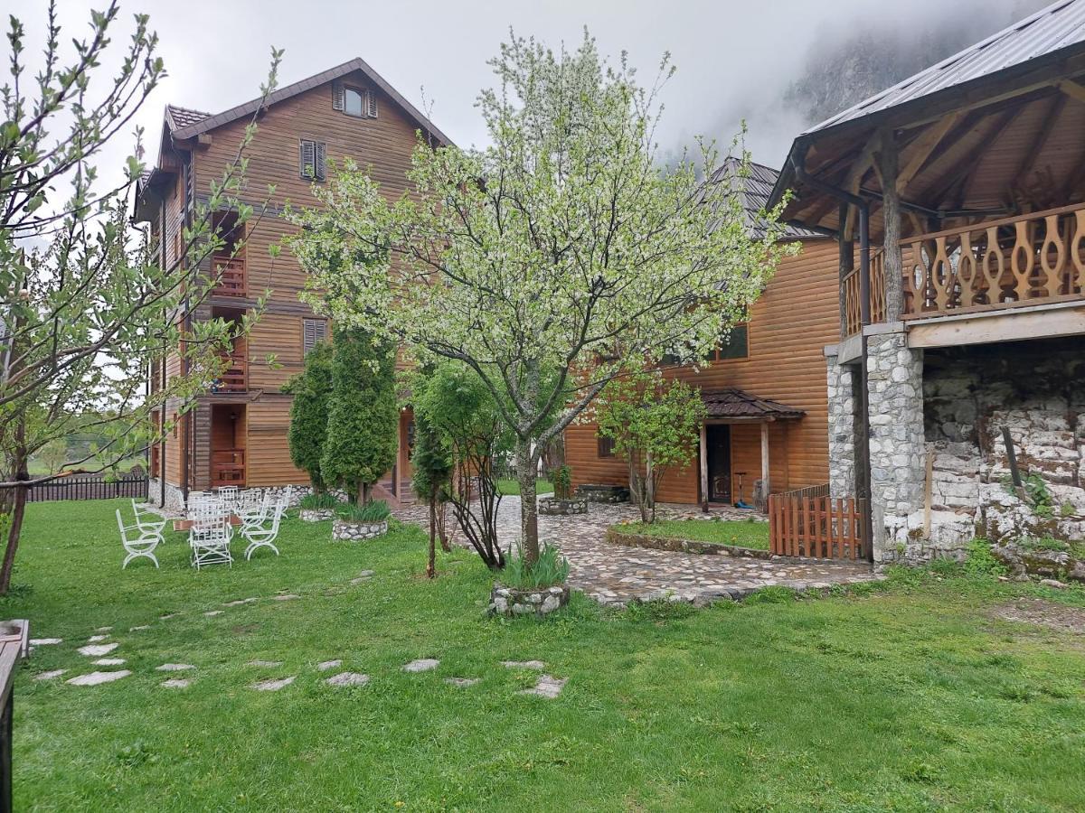 Residence Quku Valbones Esterno foto