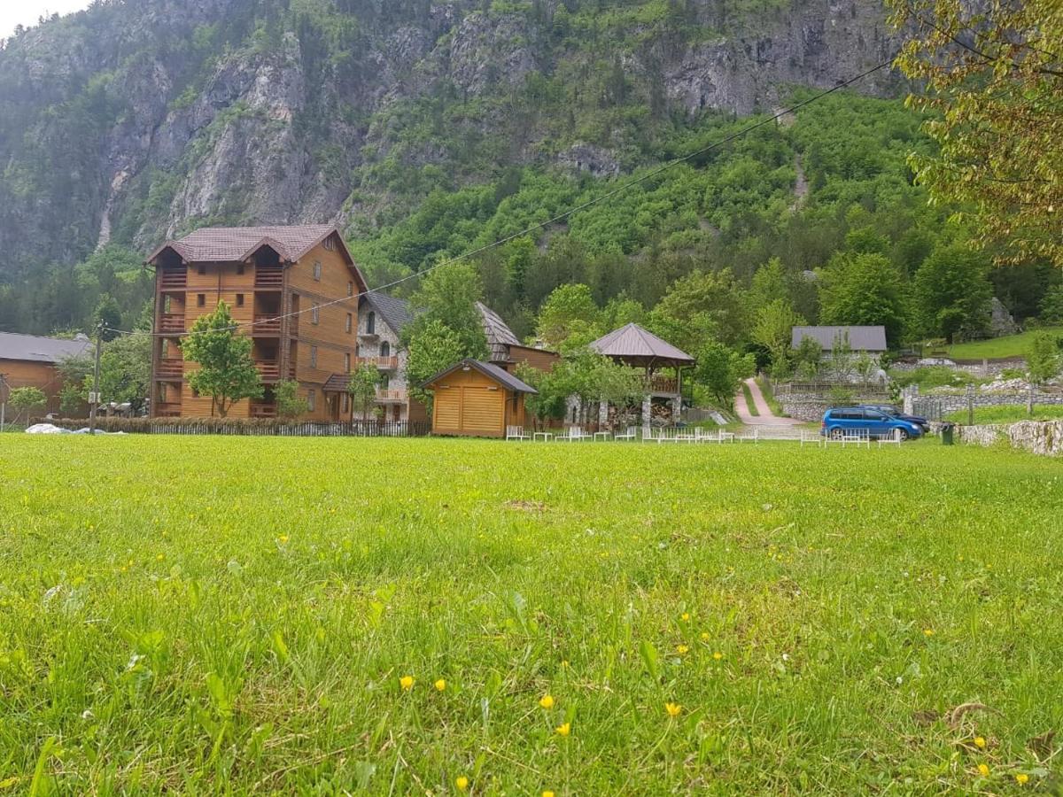 Residence Quku Valbones Esterno foto